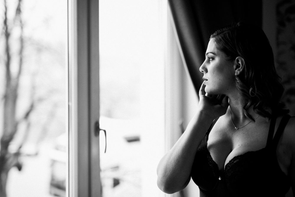 Boudoir Photographer Zurich Switzerland Photography Luxury Intimate Photos Portraits